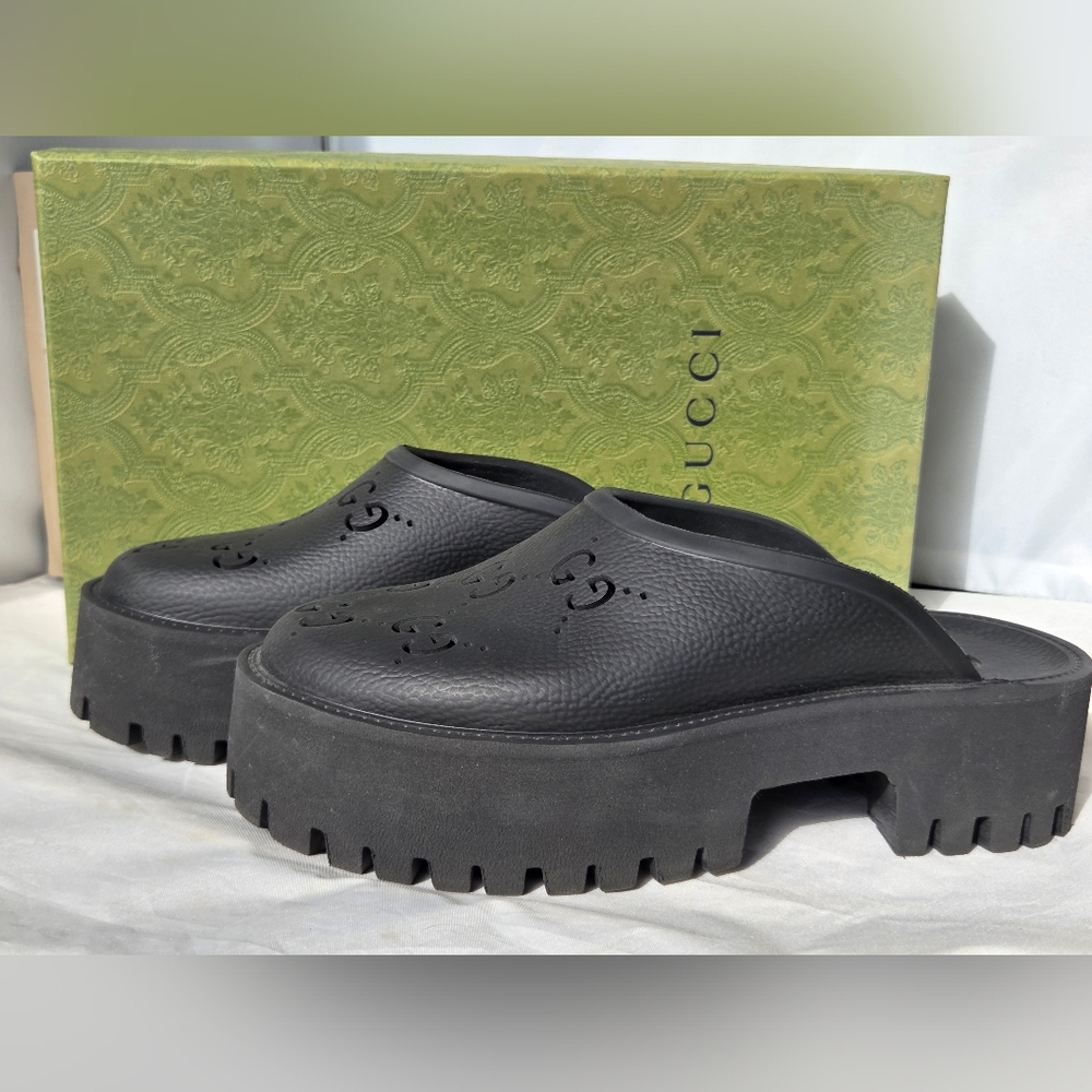 Womens GUCCI Mules - Picture 3 of 6